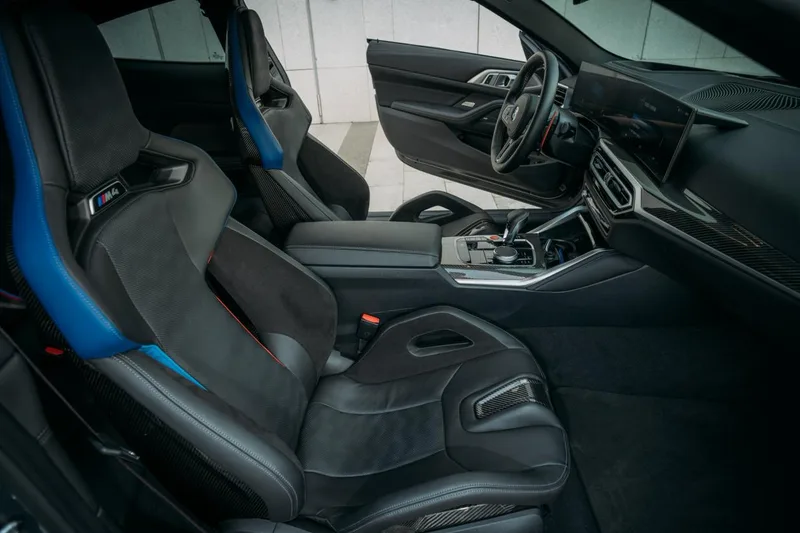 BMW M4 2023 M4 Coupe M xDrive Thunder Edition interior photo 10