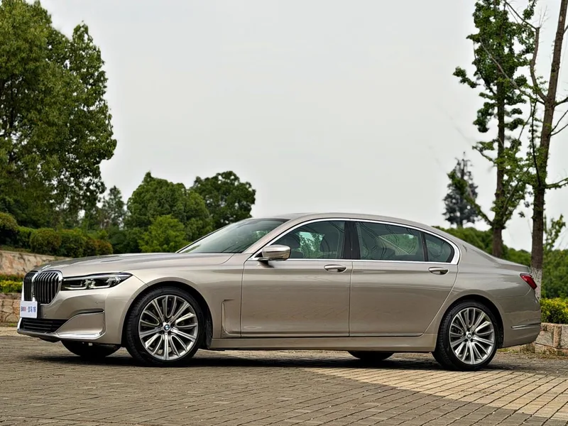 BMW 7 Series 2021 740Li Leading Type Luxury Set interior photo 17