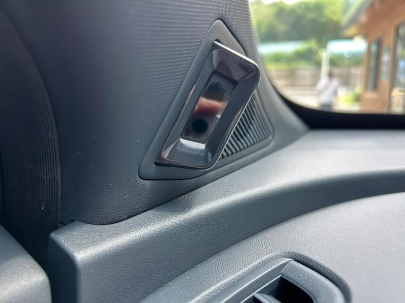 Changan UNI-T 2020 1.5T Modelo insignia interior foto 19