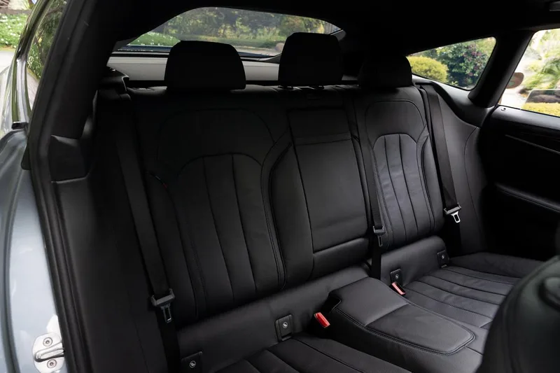 BMW 6 Series GT 2019 630i M Conjunto deportivo exterior foto 4