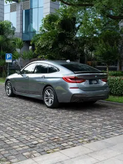 BMW 6 Series GT 2019 630i M Conjunto deportivo interior foto 12