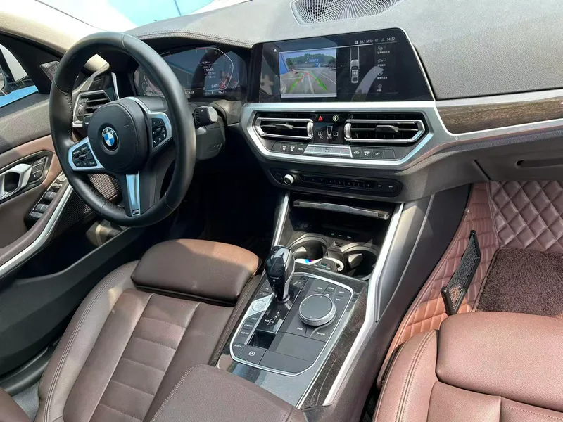 BMW 3 Series 2020 325Li M Sports suit interior photo 10