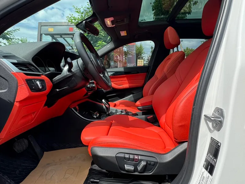 BMW X2 2021 sDrive25i Leader M Ensemble de sport extérieur photo 8