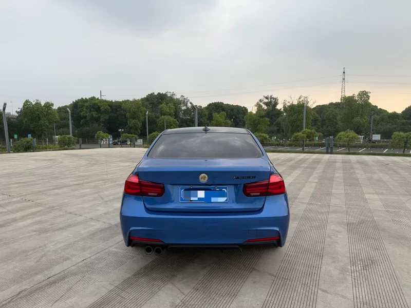 BMW 3 Series 2018 330i M Sports Obsidian Night Edition exterior photo 6