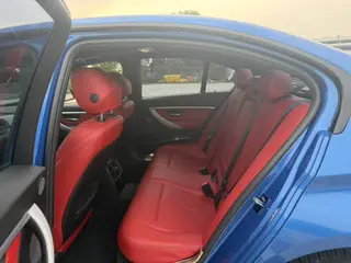 BMW 3 Series 2018 330i M Sports Obsidian Night Edition interior photo 9