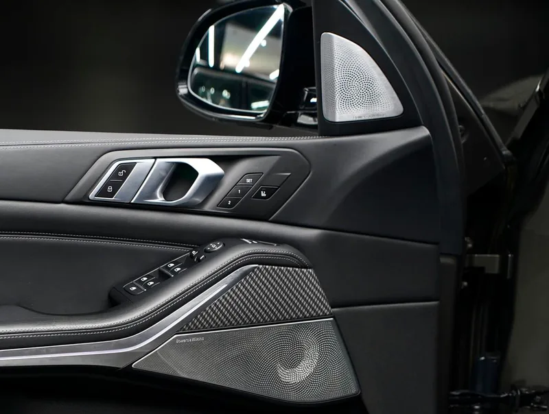 BMW X5 M 2020 X5 M interior photo 10