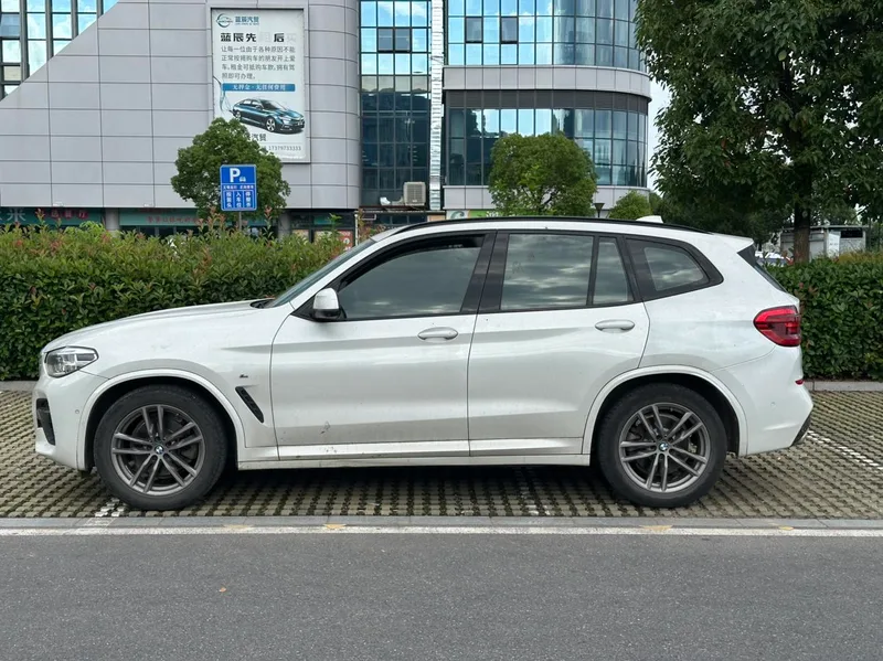 BMW X3 2019 xDrive25i M Sports suit exterior photo 4