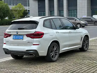 BMW X3 2019 xDrive25i M Sports suit interior photo 13