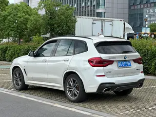 BMW X3 2019 xDrive25i M Sports suit interior photo 15