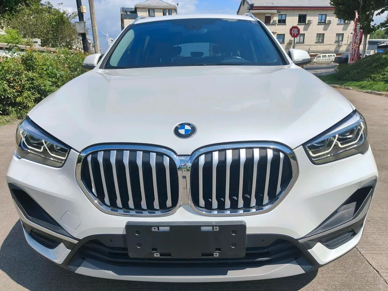 BMW X1 2020 sDrive20Li Fashionable exterior photo 2