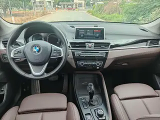 BMW X1 2020 sDrive20Li Fashionable interior photo 7