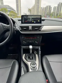 BMW X1 2013 sDrive18i Fashionable interior photo 13