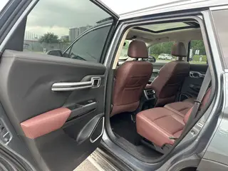 Geely Okavango 2022 1.8TD Automatic Deluxe interior photo 12