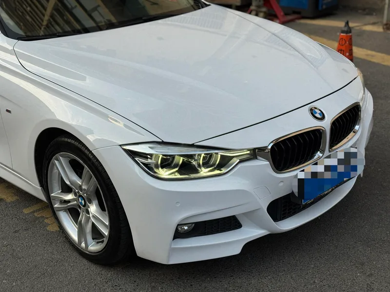 BMW 3 Series 2018 320i M Sports suit exterior photo 3