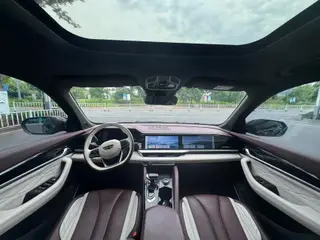 Geely Monjaro 2021 2.0TD DCT EVO Two-drive flagship type interior photo 9