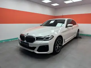 BMW 5 Series 2018 525Li Luxury Set exterior photo 1
