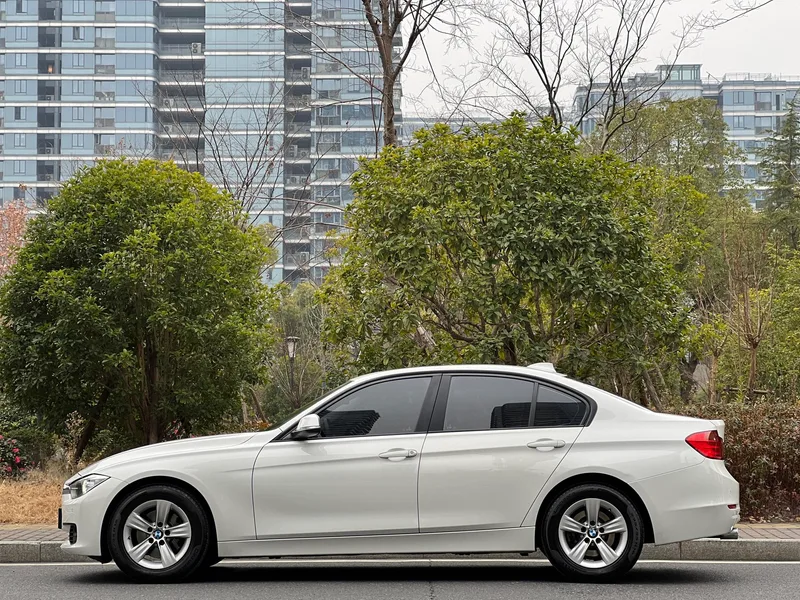 BMW 3 Series 2015 320i Super Yue Fashion exterior photo 7