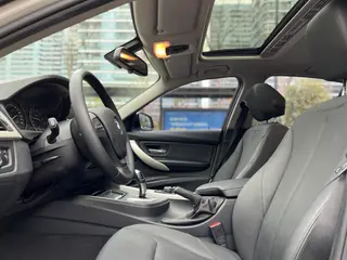 BMW 3 Series 2015 320i Super Yue Fashion interior photo 9