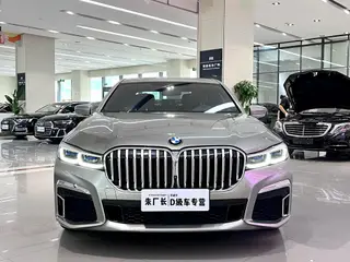 BMW 7 Series 2019 Restyling 740Li Premium Class M Sports suit exterior photo 2
