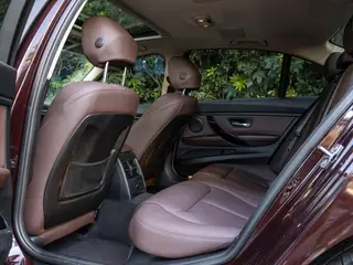 BMW 3 Series 2018 320Li Fashionable exterior photo 4