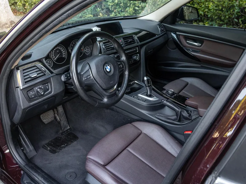 BMW 3 Series 2018 320Li Fashionable exterior photo 6