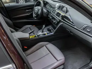 BMW 3 Series 2018 320Li Fashionable interior photo 10