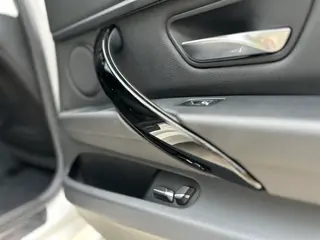 BMW 3 Series 2017 320Li Fashionable interior photo 14