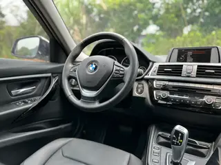 BMW 3 Series 2017 320Li Fashionable interior photo 20