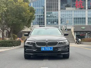 BMW 5 Series 2019 Restyling 525Li Luxury Set exterior photo 2