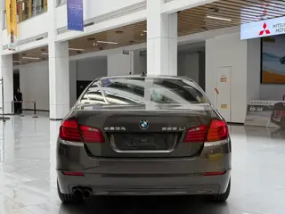 BMW 5 Series 2013 525Li Leading Type exterior photo 4