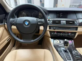 BMW 5 Series 2013 525Li Leading Type interior photo 9