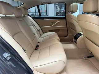 BMW 5 Series 2013 525Li Leading Type interior photo 12