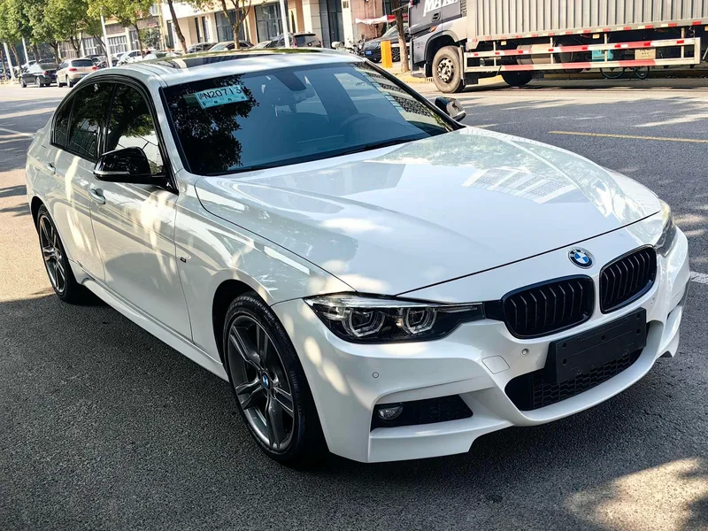 BMW 3 Series 2018 320i M Sports Obsidian Night Edition exterior photo 3