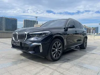 BMW X5 2022 xDrive 30Li M Ensemble de sport