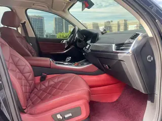 BMW X5 2022 xDrive 30Li M Conjunto deportivo interior foto 10