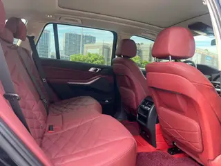 BMW X5 2022 xDrive 30Li M Conjunto deportivo interior foto 11