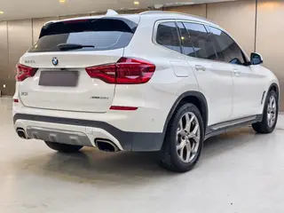 BMW X3 2019 xDrive28i Luxury Set interior photo 15
