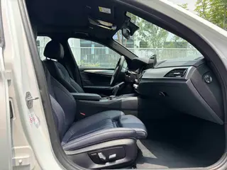 BMW 5 Series 2018 525i M Ensemble de sport intérieur photo 7