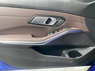 BMW 3 Series 2021 325Li M Sports suit interior photo 9