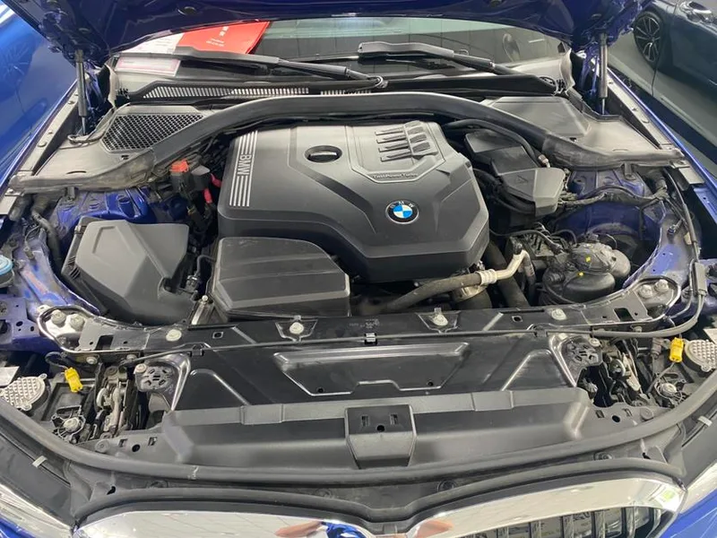 BMW 3 Series 2021 325Li M Sports suit interior photo 11