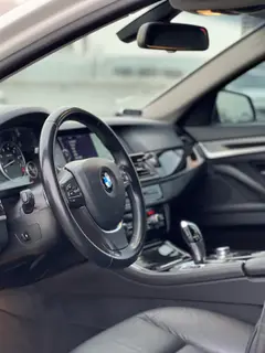 BMW 5 Series 2012 530i Leading Type Travel version exterior photo 4