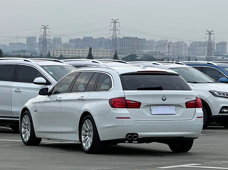 BMW 5 Series 2012 530i Leading Type Travel version interior photo 12