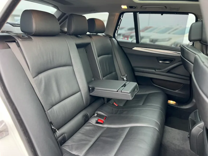 BMW 5 Series 2012 530i Leading Type Travel version interior photo 17
