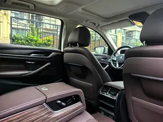 BMW 5 Series 2020 530Li Leading Type Luxury Set interior photo 10
