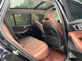 BMW X5 2019 xDrive40i M Sports suit interior photo 14