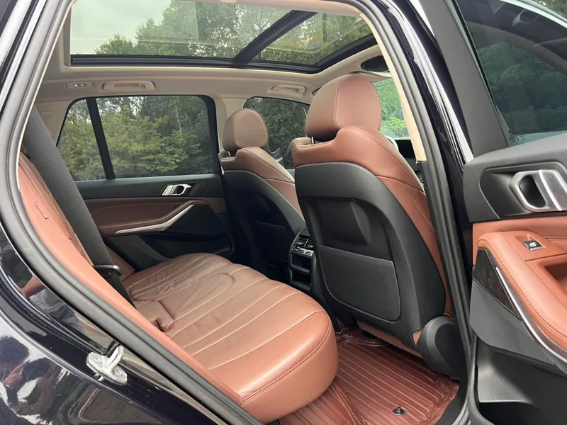 BMW X5 2019 xDrive40i M Sports suit interior photo 14