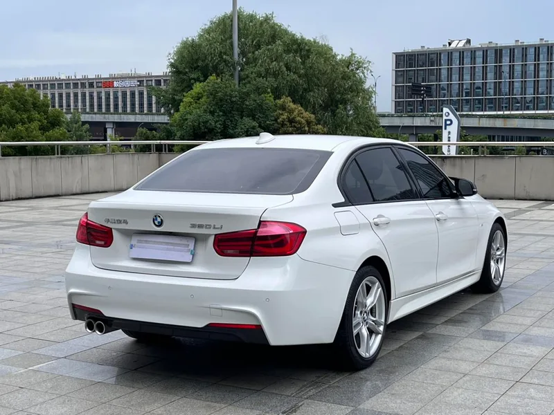 BMW 3 Series 2019 320Li M Sports suit interior photo 16