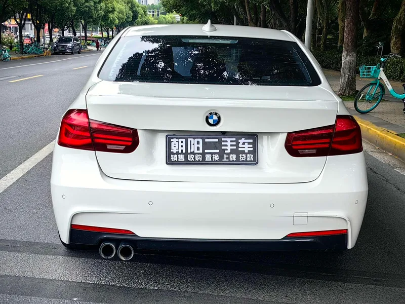 BMW 3 Series 2018 320Li M Édition de nuit sportive Yao intérieur photo 19