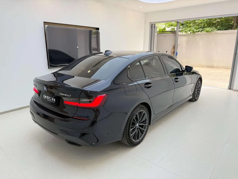 BMW 3 Series 2021 Restyling 325Li M Sports Night Suit exterior photo 4