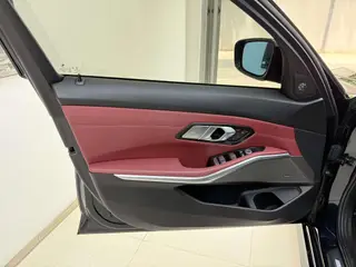 BMW 3 Series 2021 Restyling 325Li M Sports Night Suit interior photo 12